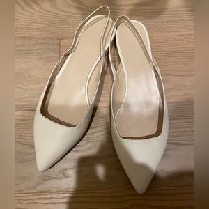 Everlane pointy toe flats, size 9.5, never worn